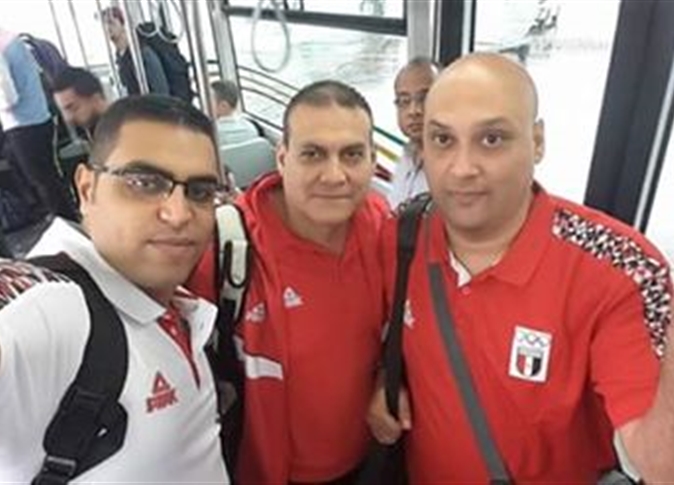 البعثة الإعلامية المصرية تقضي ليلتها الأولى في «ريو» بالشارع