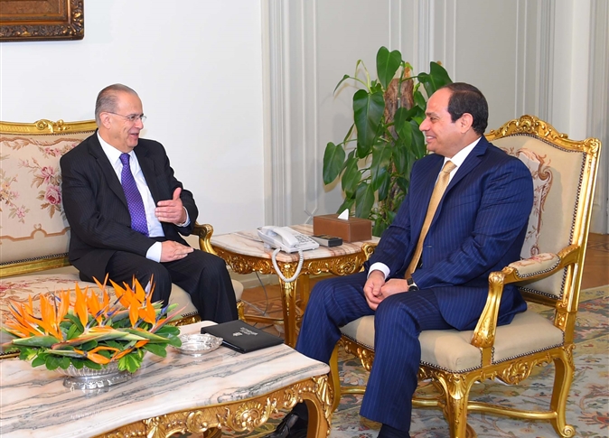 السيسي يتقبل وزراء قبرص