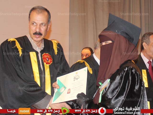 بالصور زراعة الزقازيق تنظم حفل تكريم الخريجين 1
