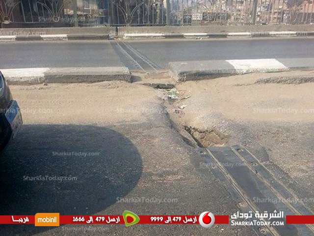 بعد تهالك كوبري الصاغة.. محافظ الشرقية : تشكيل لجنة هندسية من القوات المسلحة لمعاينة كباري الزقازيق 1 بعد تهالك كوبري الصاغة.. محافظ الشرقية تشكيل لجنة هندسية من القوات المسلحة لمعاينة كباري الزقازيق