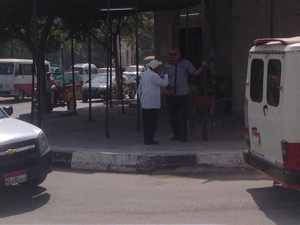 تحرير محاضر ضد المحلات التجارية بالزقازيق لعدم وضع صناديق القمامة 1 تحرير محاضر ضد المحلات التجارية بالزقازيق لعدم وضع صناديق القمامة