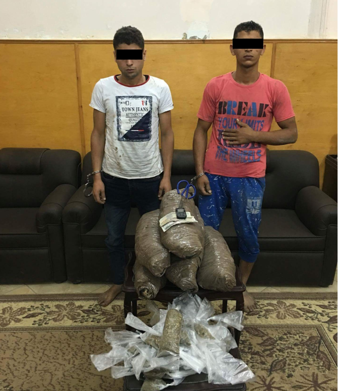 تفاصيل ضبط شخصين بحوزتهما 17 كيلو بانجو بأبو كبير 13 تفاصيل ضبط شخصين بحوزتهما 17 كيلو بانجو بأبو كبير