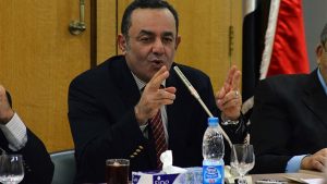 عمرو الشوبكي لن أتنازل عن مقعدي في البرلمان