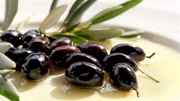فوائد لا تعرفينها عن تناول الزيتون