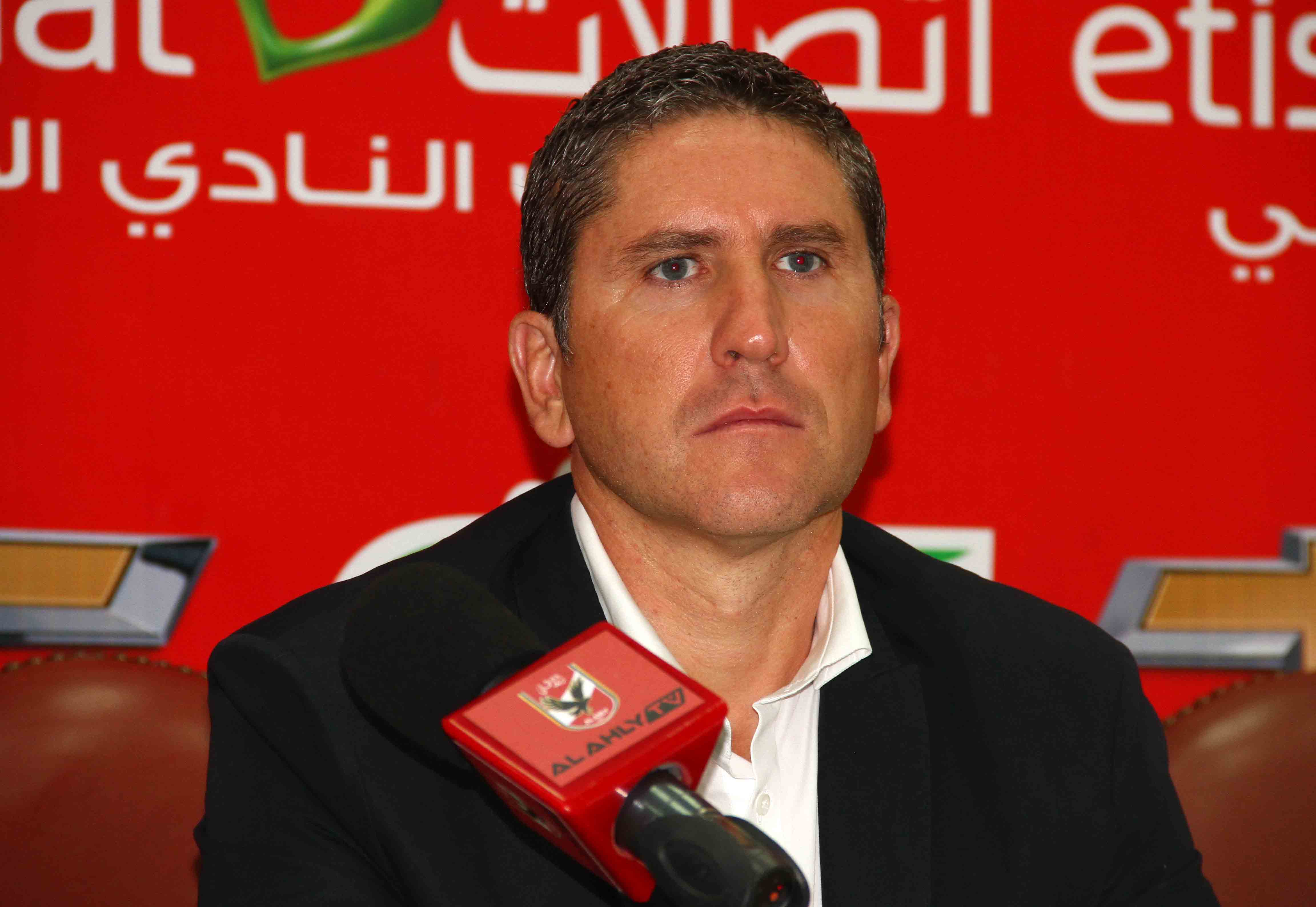 مستعد أرجع الأهلى ومستنى مكالمة محمود طاهر