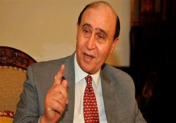 مميش نجاح انتشال اللنشين وانتظام الملاحة بقناة السويس بعبور 58 سفينة