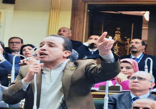 طلب بفرض ضريبة تصاعدية على الرياضيين والاعلاميين والفنانيين 19 نائب بولاق الدكرور يطالب بفرض ضريبة تصاعدية على الرياضيين والاعلاميين والفنانيين