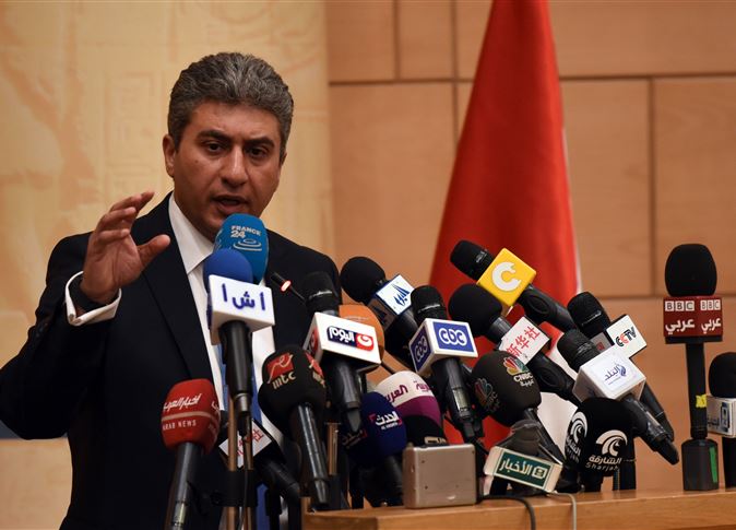 وزير الطيران: لا غضاضة في تخصيص صالات بالمطارات للروس 30 وزير الطيران لا غضاضة في تخصيص صالات بالمطارات للروس