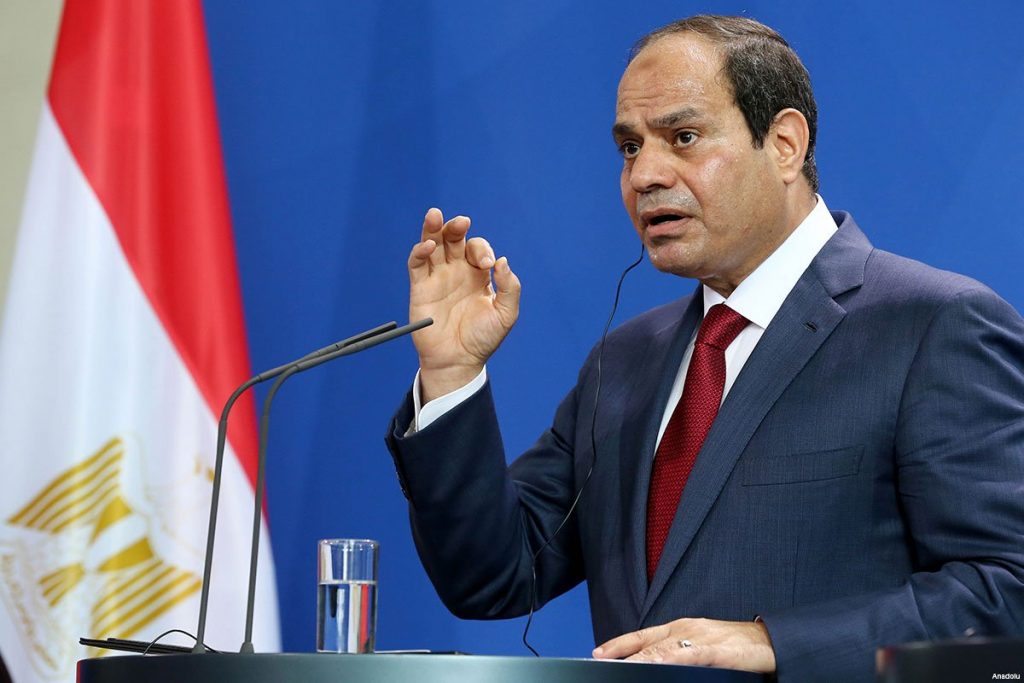 السيسي يطالب مجموعة العشرين بوضع استعادة أموال مصر المنهوبة ضمن خطتها