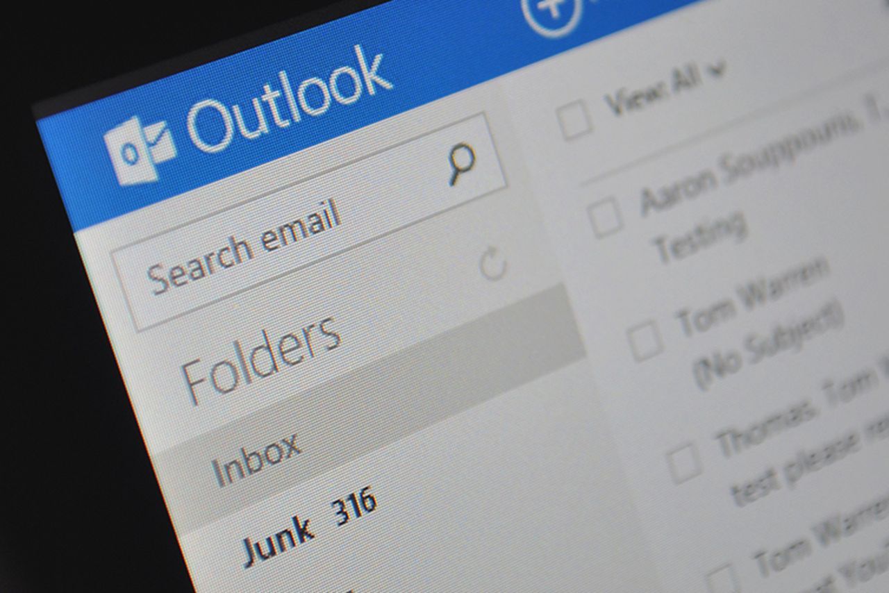 مايكروسوفت تتيح لخدمة Outlook دعم ملفات جوجل درايف وصور فيس بوك 1 %d9%85%d8%a7%d9%8a%d9%83%d8%b1%d9%88%d8%b3%d9%88%d9%81%d8%aa-%d8%aa%d8%aa%d9%8a%d8%ad-%d9%84%d8%ae%d8%af%d9%85%d8%a9-outlook-%d8%af%d8%b9%d9%85-%d9%85%d9%84%d9%81%d8%a7%d8%aa-%d8%ac%d9%88%d8%ac%d9%84