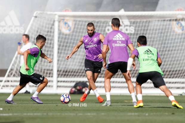 بالصور .. رونالدو يعود للتدريبات الجماعية في ريال مدريد 4 2096814851473104982
