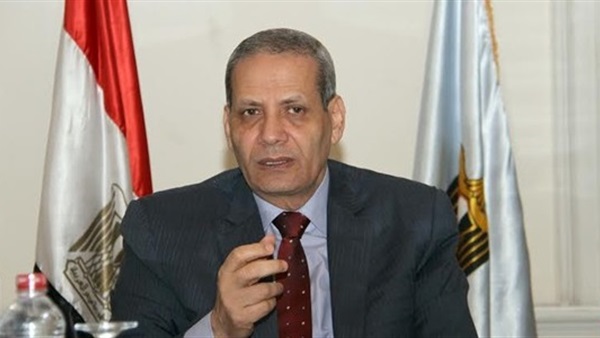 مذيع يصرخ على الهواء بسبب وزير التعليم 9 526 1