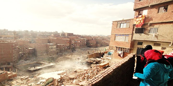 سقوط صخرة بمساكن سوزان مبارك بالدويقة.. ومحافظ القاهرة: لا خطورة منها 9 الرئيسية