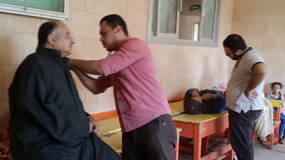 بالصور .. قافلة طبية شاملة لجامعة الزقازيق بديرب نجم 4 بالصور.. قافلة طبية شاملة لجامعة الزقازيق بديرب نجم3