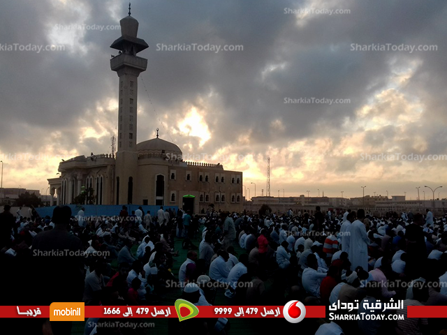 المواطنون يؤدون صلاة العيد بالصالحية الجديدة 1 %d8%b5%d9%84%d8%a7%d8%a9-%d8%a7%d9%84%d8%b9%d9%8a%d8%af-%d9%85%d9%86-%d8%a7%d9%84%d8%b5%d8%a7%d9%84%d8%ad%d9%8a%d8%a9