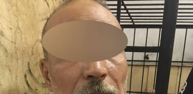 عذب ابنته حتى ماتت لأنها فضحته