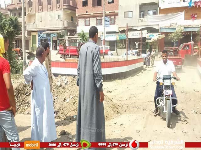 إنشاء مزلقان بالجهود الذاتية في قرية «إكياد» بفاقوس 2 %d9%85%d8%b2%d9%84%d9%82%d8%a7%d9%86-%d8%a5%d9%83%d9%8a%d8%a7%d8%af-3