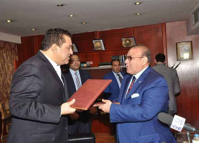 معتز الدمرداش رفضت العودة لالتوك شو.. وإدارة المحور اقنعتني بـ«9 دقيقة