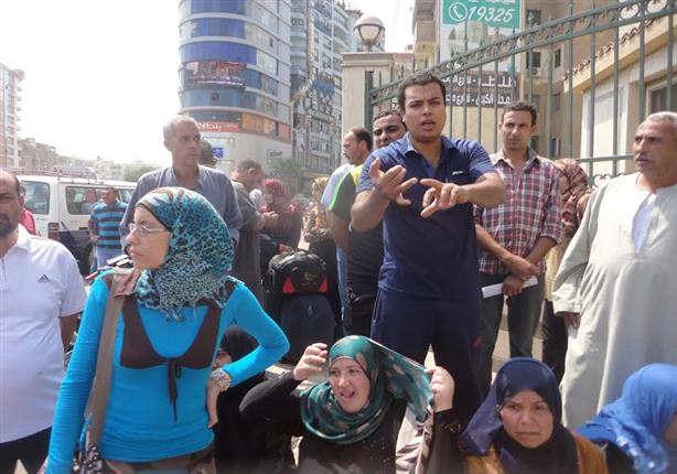 وقفة احتجاجية لأهالي بالغربية أمام ديوان المحافظة لنقص لبن الأطفال المدعم 19 وقفة احتجاجية لأهالي بالغربية أمام ديوان المحافظة لنقص لبن الأطفال المدعم