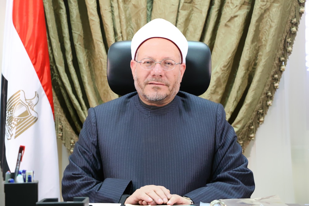 المفتي يدين استشهاد 5 مجندين على يد إرهابيين في العريش 1 ge84gr48grg85r84g84re8-min