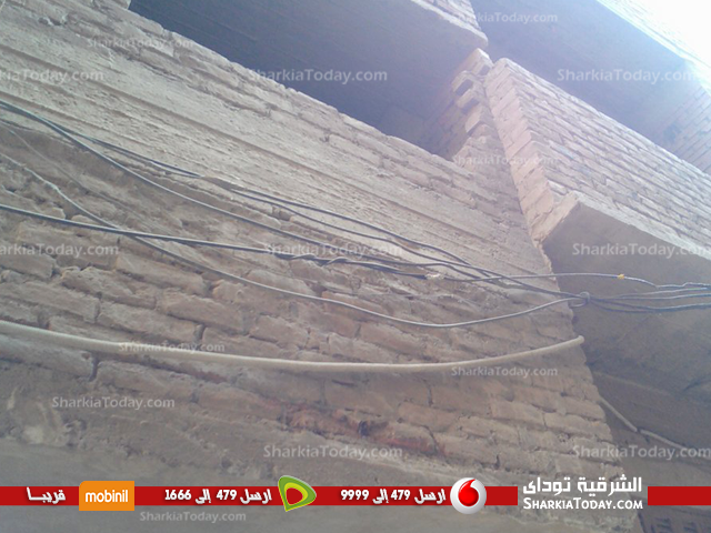 بالصور..أسلاك كهرباء متهالكة بشوارع شيبة بالزقازيق 2 %d8%a3%d8%b3%d9%84%d8%a7%d9%83-%d9%83%d9%87%d8%b1%d8%a8%d8%a7%d8%a1-%d9%85%d8%aa%d9%87%d8%a7%d9%84%d9%83%d8%a9-%d8%a8%d8%b4%d9%88%d8%a7%d8%b1%d8%b9-%d8%b4%d9%8a%d8%a8%d8%a9-%d8%a8%d8%a7%d9%84%d8%b2