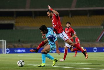 الأهلي يبدأ خسارة النقاط بتعادله مع بتروجيت 1 %d8%a7%d9%84%d8%a7%d9%87%d9%84%d9%8a