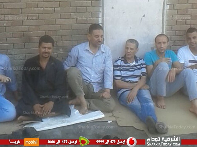 بالصور..إضراب عمال شركة «نيوالفاتكس» للغزل والنسيج بالعاشر من رمضان 4 %d8%a8%d8%a7%d9%84%d8%b5%d9%88%d8%b1-%d8%a5%d8%b6%d8%b1%d8%a7%d8%a8-%d8%b9%d9%85%d8%a7%d9%84-%d8%b4%d8%b1%d9%83%d8%a9-%d9%86%d9%8a%d9%88%d8%a7%d9%84%d9%81%d8%a7%d8%aa%d9%83%d8%b3-%d9%84