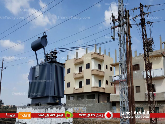 تركيب محول كهرباء وأعمدة إنارة بمدخل «سوادة» بفاقوس 2 %d8%aa%d8%b1%d9%83%d9%8a%d8%a8-%d9%85%d8%ad%d9%88%d9%84-%d9%83%d9%87%d8%b1%d8%a8%d8%a7%d8%a1-%d9%88%d8%a3%d8%b9%d9%85%d8%af%d8%a9-%d8%a5%d9%86%d8%a7%d8%b1%d8%a9-%d8%a8%d9%85%d8%af%d8%ae%d9%84
