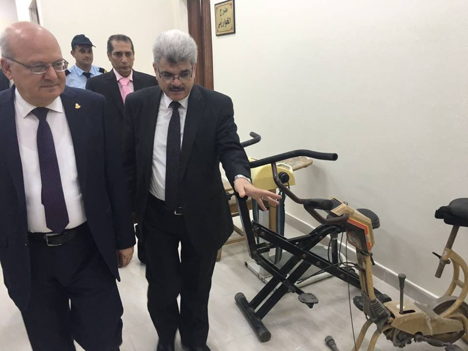 رئيس جامعة الزقازيق يقوم بجولة في كلية الحاسبات والمعلومات 2 %d8%b1%d8%a6%d9%8a%d8%b3-%d8%ac%d8%a7%d9%85%d8%b9%d8%a9-%d8%a7%d9%84%d8%b2%d9%82%d8%a7%d8%b2%d9%8a%d9%82-%d9%81%d9%89-%d8%ac%d9%88%d9%84%d8%a9-%d8%a8%d9%83%d9%84%d9%8a%d8%a9-%d8%a7%d9%84%d8%ad%d8%a7