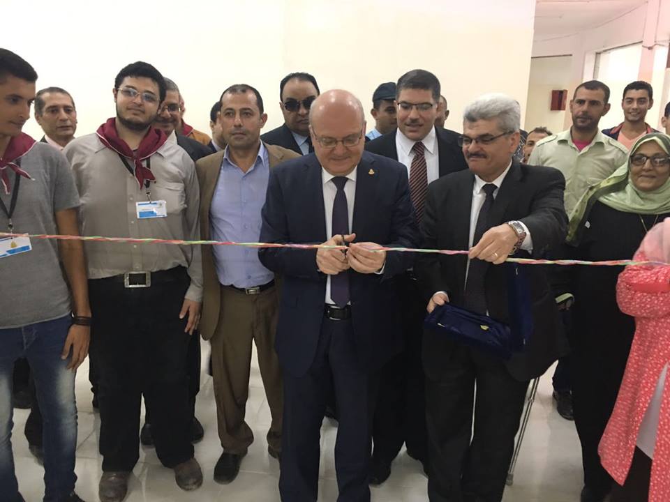 رئيس جامعة الزقازيق يقوم بجولة في كلية الحاسبات والمعلومات 4 %d8%b1%d8%a6%d9%8a%d8%b3-%d8%ac%d8%a7%d9%85%d8%b9%d8%a9-%d8%a7%d9%84%d8%b2%d9%82%d8%a7%d8%b2%d9%8a%d9%82-%d9%81%d9%89-%d8%ac%d9%88%d9%84%d8%a9-%d8%a8%d9%83%d9%84%d9%8a%d8%a9-%d8%a7%d9%84%d8%ad%d8%a7