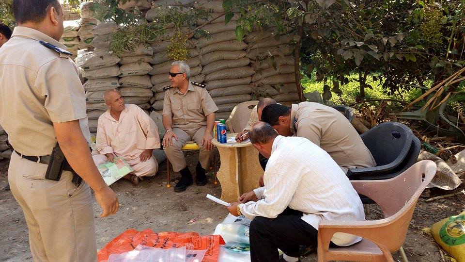 ضبط 108 طن أسمدة زراعية غير مرخصة بمنيا القمح 1 %d8%b9%d9%84%d8%a7%d8%a1-%d8%b9%d9%81%d9%8a%d9%81%d9%8a-3