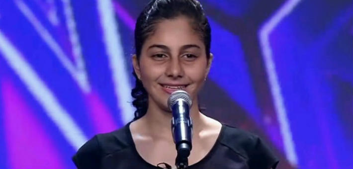ياسمينا طفلة Arabs Got Talent تفاجئ جمهورها بشكل جديد 11 ياسمينا طفلة Arabs Got Talent تفاجئ جمهورها بشكل جديد