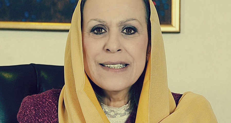 22 معلومة عن مديرة مصرف أبوظبي أدارت عملية تحول البنك إلى مؤسسة متوافقة مع الشريعة الإسلامية