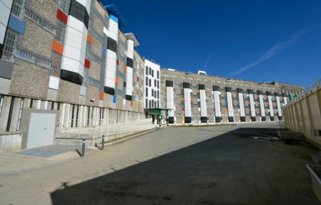 648x415_facade-batiments-prison-fleury-merogis-pres-paris-renovee-photographiee-31-octobre-2013