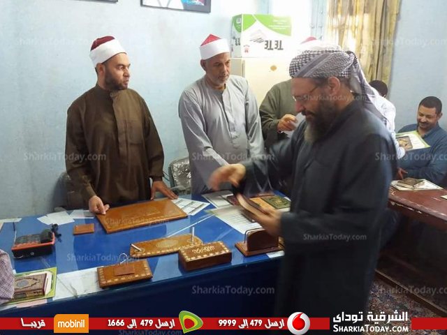 أوقاف «النمروط» بفاقوس تكرم عدداً من الإداريين المتميزين 1 %d8%a3%d9%88%d9%82%d8%a7%d9%81-%d8%a7%d9%84%d9%86%d9%85%d8%b1%d9%88%d8%b7-%d8%a8%d9%81%d8%a7%d9%82%d9%88%d8%b3-%d8%aa%d9%83%d8%b1%d9%85-%d8%b9%d8%af%d8%af%d8%a7-%d9%85%d9%86-%d8%a7%d9%84