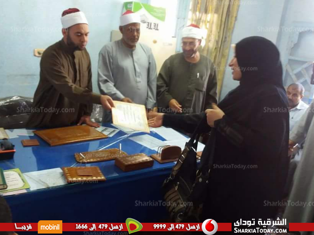 أوقاف «النمروط» بفاقوس تكرم عدداً من الإداريين المتميزين 2 %d8%a3%d9%88%d9%82%d8%a7%d9%81-%d8%a7%d9%84%d9%86%d9%85%d8%b1%d9%88%d8%b7-%d8%a8%d9%81%d8%a7%d9%82%d9%88%d8%b3-%d8%aa%d9%83%d8%b1%d9%85-%d8%b9%d8%af%d8%af%d8%a7-%d9%85%d9%86-%d8%a7%d9%84