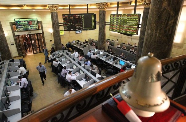 البورصة تربح 23 مليار جنيه في نصف ساعة بعد تعويم الجنيه 5 البورصة تربح 23 مليار جنيه في نصف ساعة