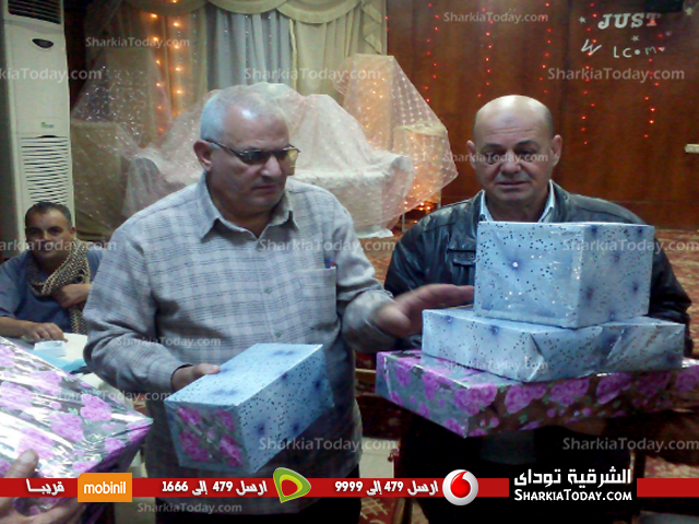 تكريم وكيل الإدارة الزراعية بفاقوس لبلوغه سن التقاعد 3 %d8%aa%d9%83%d8%b1%d9%8a%d9%85-%d9%88%d9%83%d9%8a%d9%84-%d8%a7%d9%84%d8%a5%d8%af%d8%a7%d8%b1%d8%a9-%d8%a7%d9%84%d8%b2%d8%b1%d8%a7%d8%b9%d9%8a%d8%a9-%d8%a8%d9%81%d8%a7%d9%82%d9%88%d8%b3-%d9%84%d8%a8