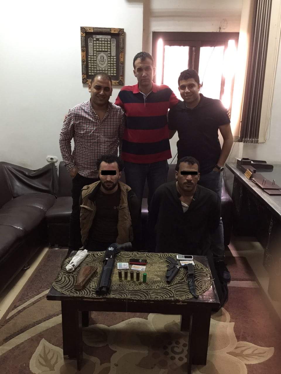 ضبط مسجلان خطر تخصصا في السرقة بالإكراه بالزقازيق 19 ضبط مسجلان خطر تخصصا في السرقة بالإكراه بالزقازيق