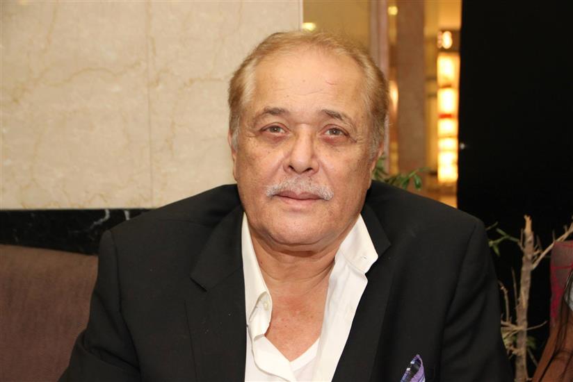 محمود عبدالعزيز