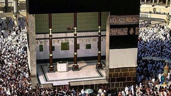 الكعبة من الداخل