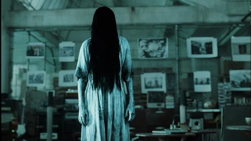 يوسف الشريف يقتبس بوستر كفر دلهاب من أفلام أجنبية2