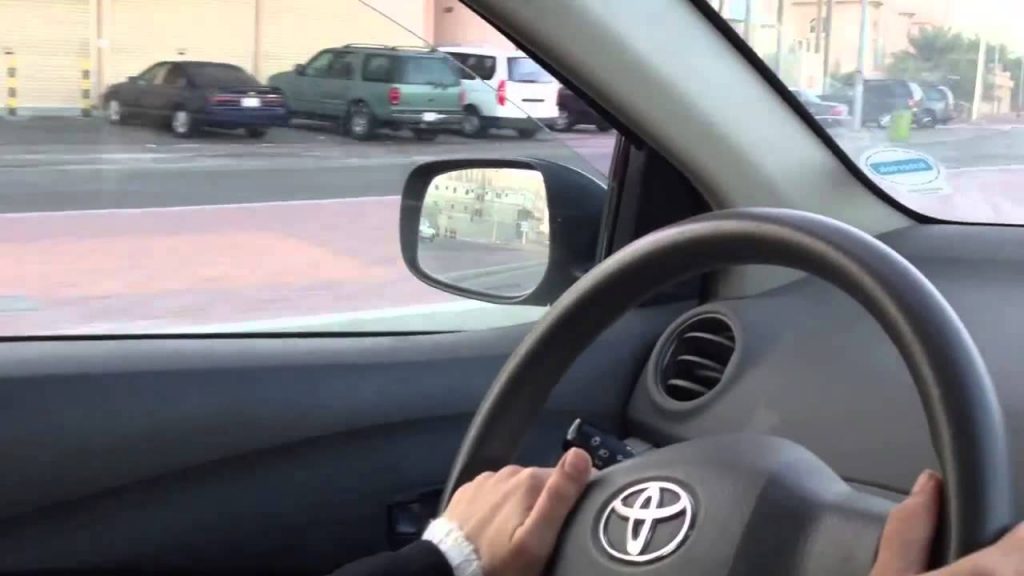 «حب ع الدائري».. عجبته سواقتها دور عليها عشان يخطبها 1 %D8%AD%D8%A8 %D8%B9%D9%84%D9%89 %D8%A7%D9%84%D8%AF%D8%A7%D8%A6%D8%B1%D9%8A