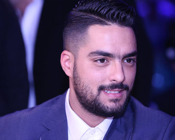 بالفيديو الشافعي يحكي مغامراته مع أحمد فهمي على الطائرةمش أول مرة ينام مني