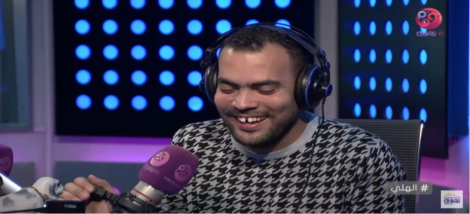 متصل يفاجئ «عليش»