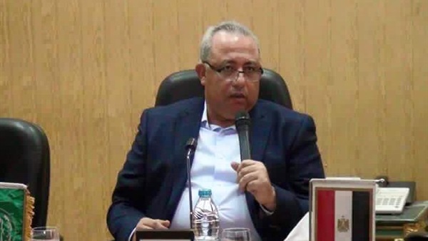 محافظ االشرقيةقامة محطتين صرف صحي بأولاد صقر قريبًا