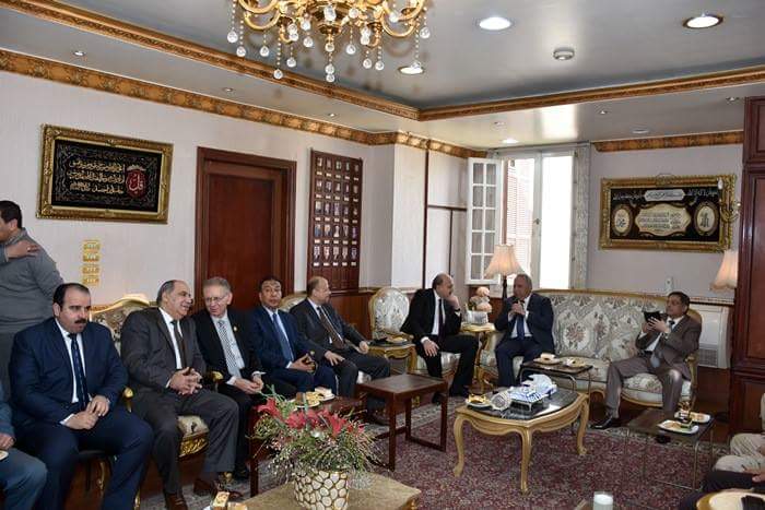 بالصور .. محافظ الشرقية يقدم التهنئة لمدير أمن الشرقية بمناسبة عيد الشرطة 2 محافظ الشرقية يقدم التهنئة لمدير أمن الشرقية بمناسبة عيد الشرطة 3
