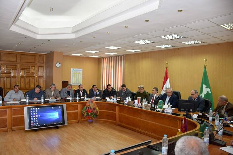 محافظ الشرقية ينبه على المسئولين بضرورة تقديم نموذج بنسب تنفيذ المشروعات 1 محافظ الشرقية ينبه على المسئولين بضرورة تقديم نموذج بنسب تنفيذ المشروعات
