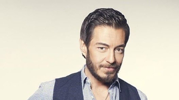 بالفيديو: أحمد زاهر يكشف طلب خليجي الزواج من ابنته مقابل هذا المهر 1 %D8%A7%D8%AD%D9%85%D8%AF %D8%B2%D8%A7%D9%87%D8%B1