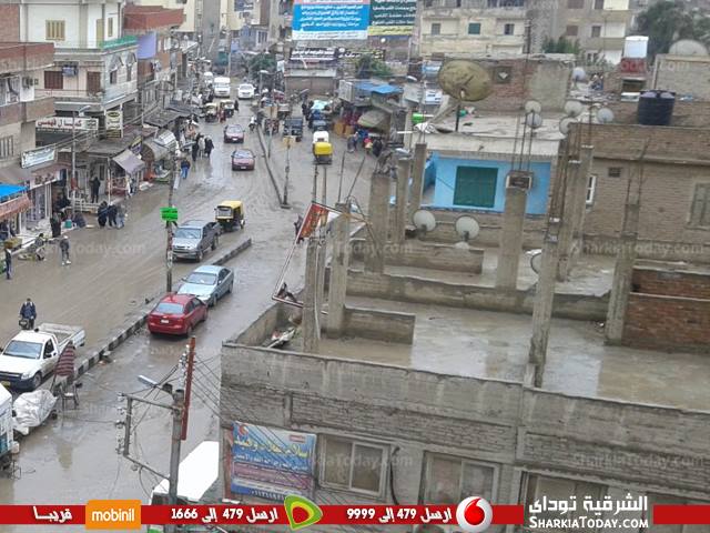بالصور.. مياه الأمطار تغرق شوارع كفر صقر 5 4 5